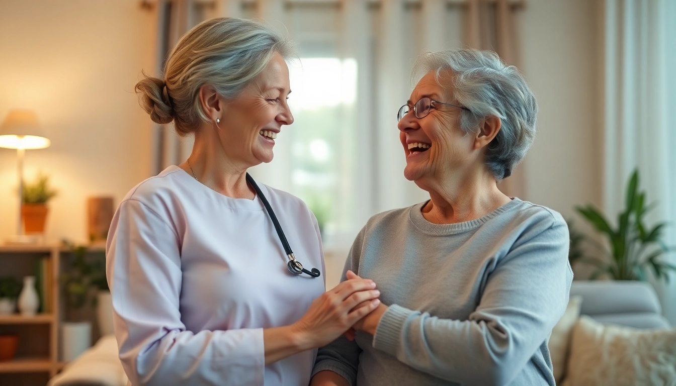Pflegedienst: Pflegekraft unterstützt älteren Patienten in der Wohnung mit liebevoller Hilfe.