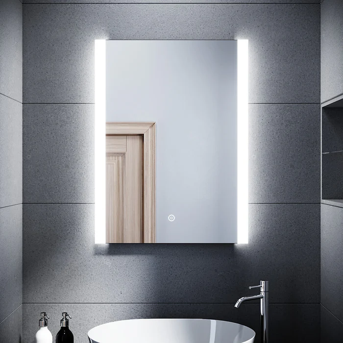 Moderne Badezimmergestaltung mit Spiegelschrank led für optimalen Stauraum